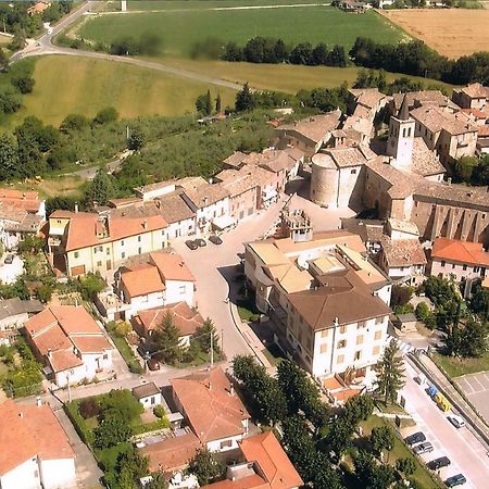 Angolo Del Gelsomino Castel Ritaldi Luaran gambar