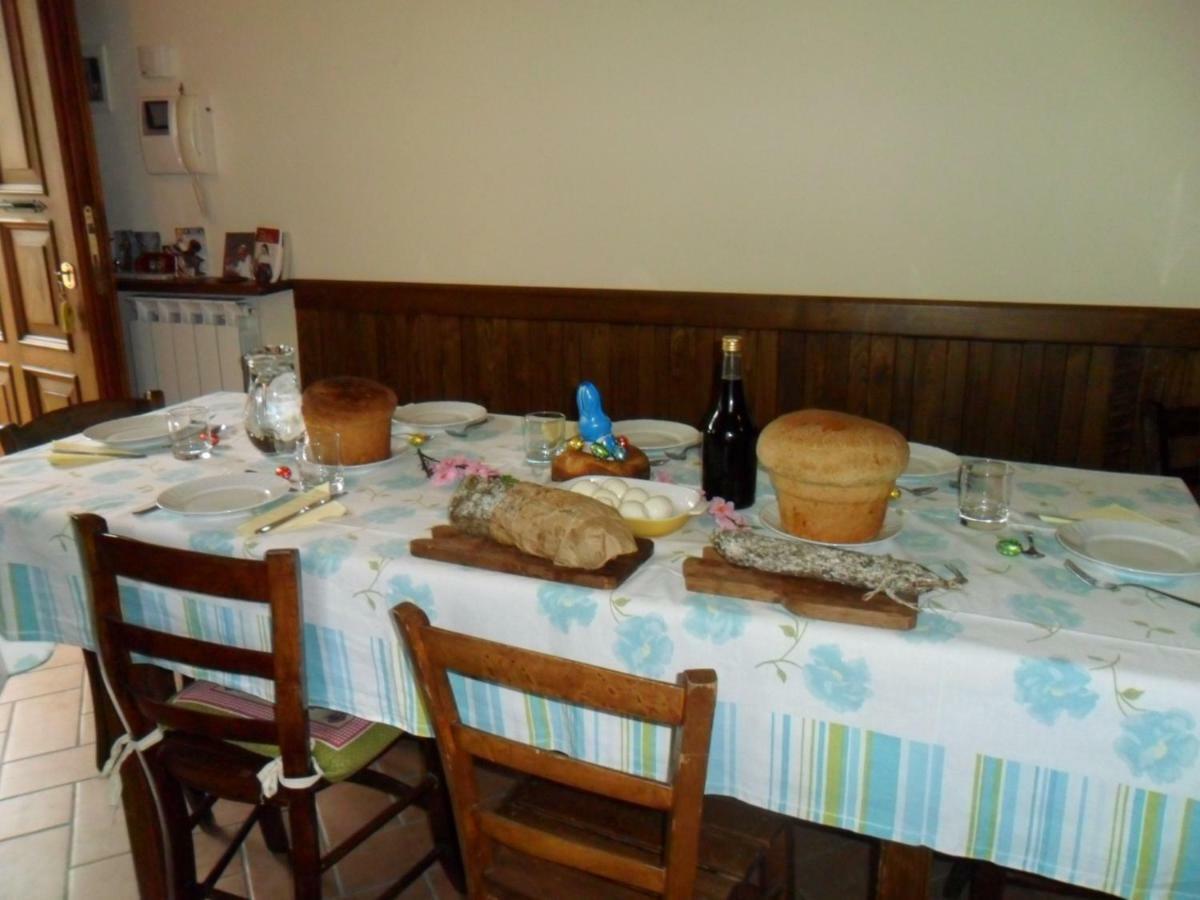 Angolo Del Gelsomino Castel Ritaldi Luaran gambar