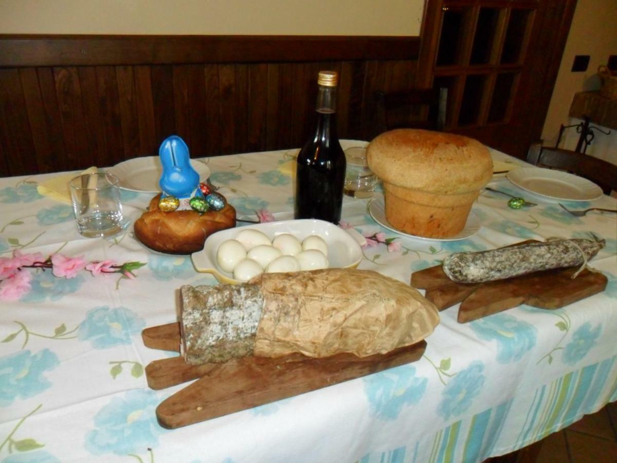 Angolo Del Gelsomino Castel Ritaldi Luaran gambar